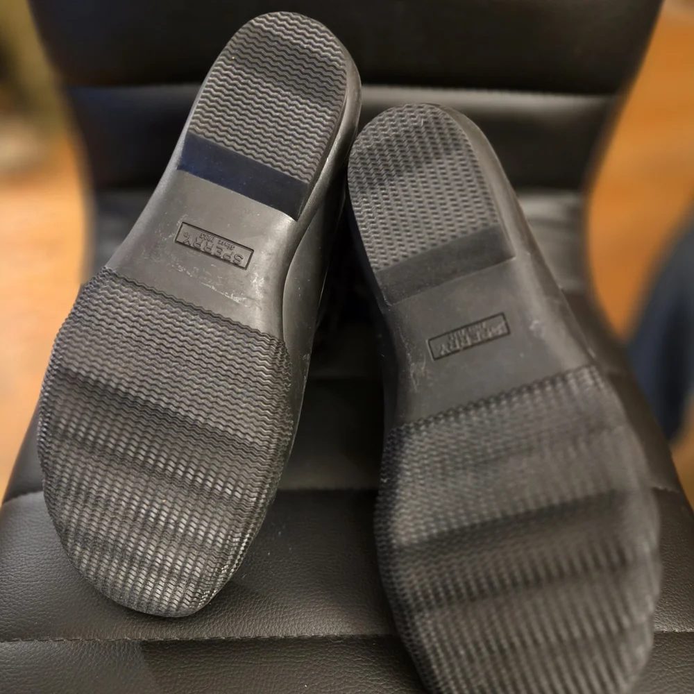 Sperry cozy black